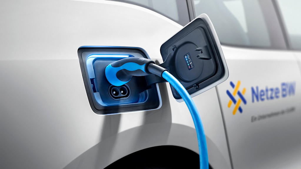 Ladekabel im Elektroauto.