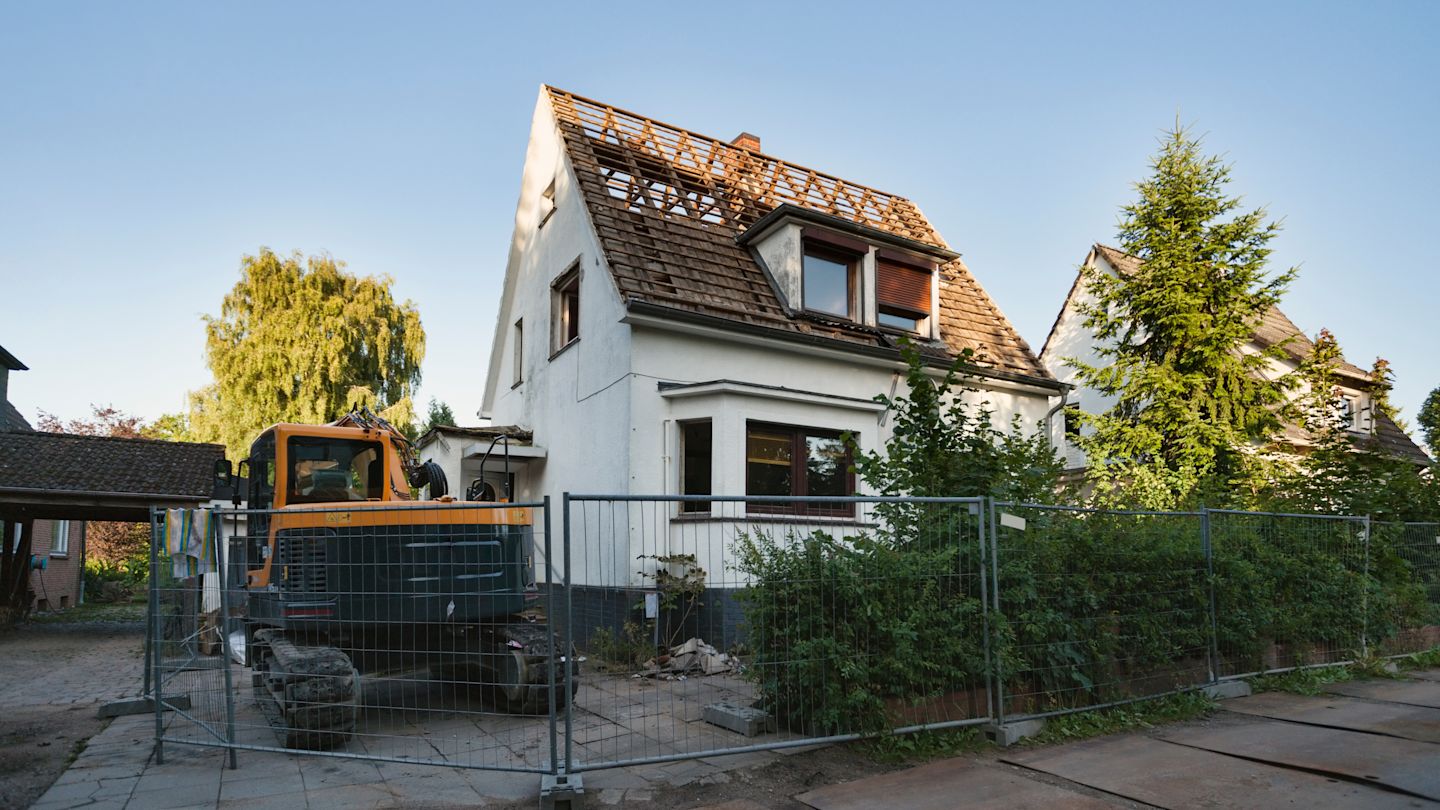 Altes Haus, das gerade renoviert wird.